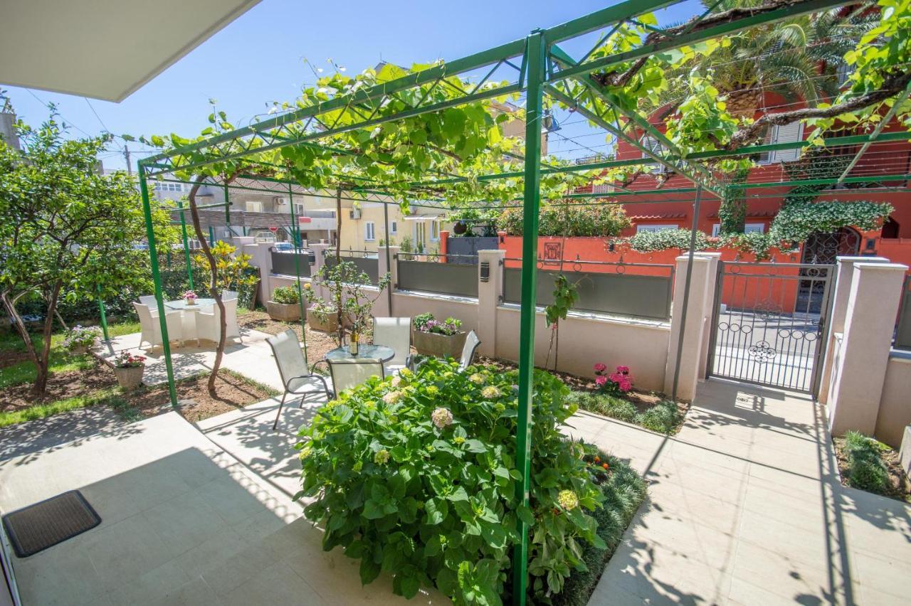 Ioannis Apartments Tivat Exterior photo
